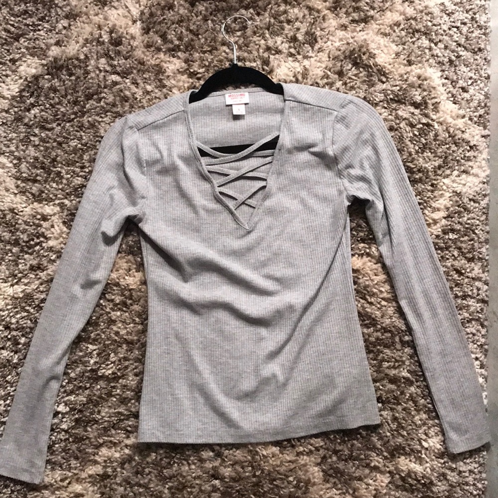 Gray crisscross shirt